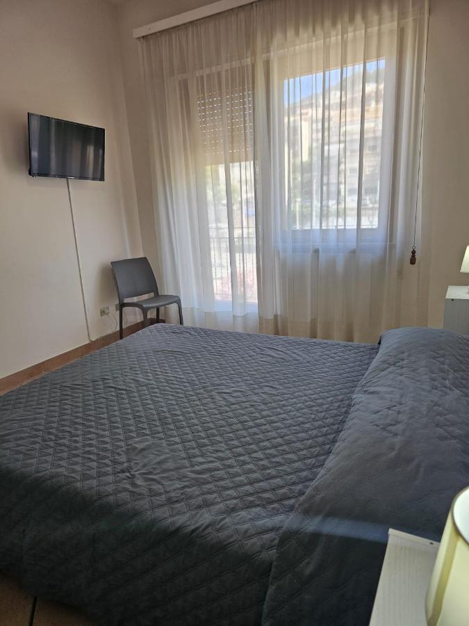 Rocksea Rooms Cefalu Bagian luar foto